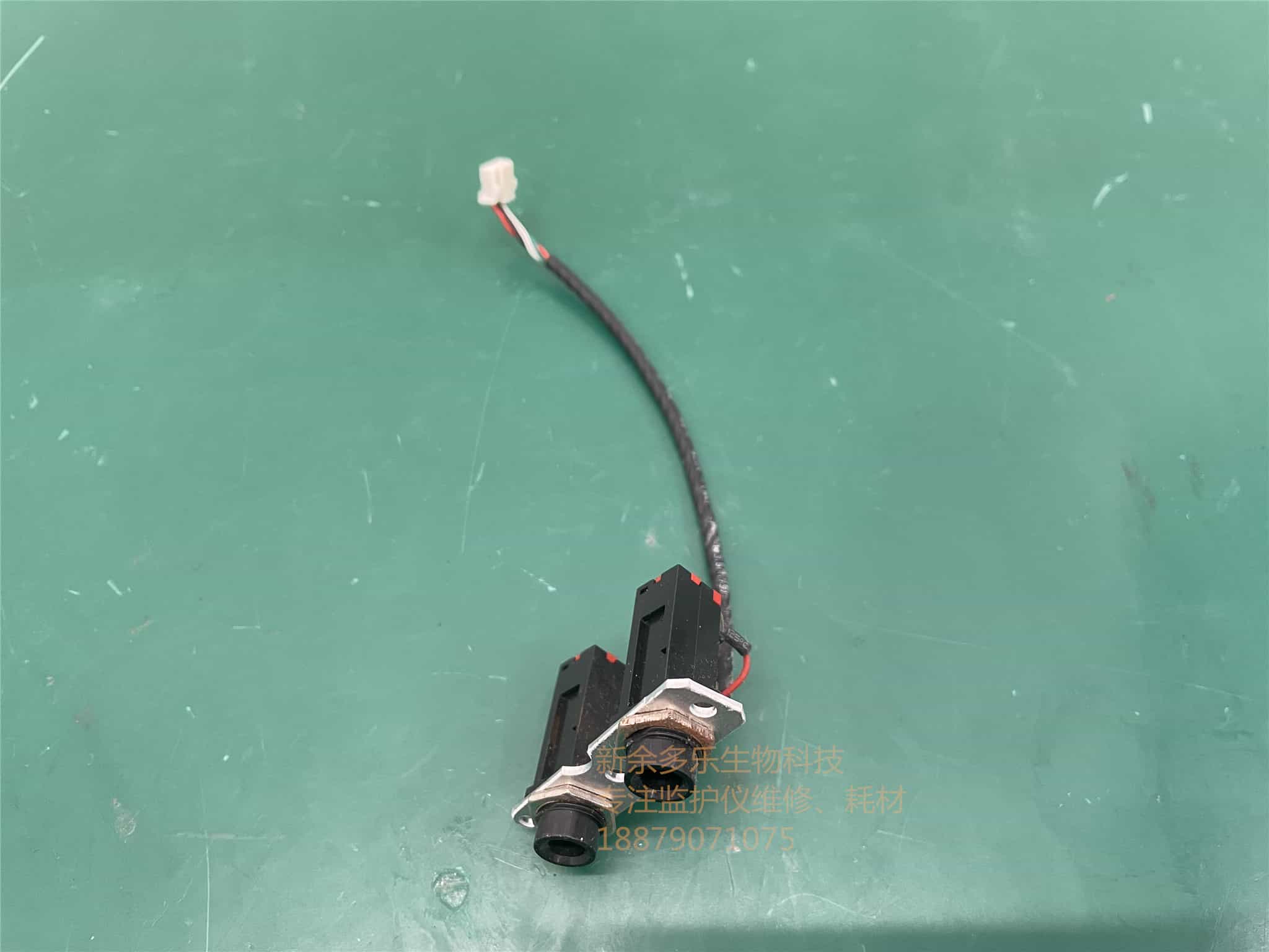 科曼C60監護儀溫度板接口 jpg